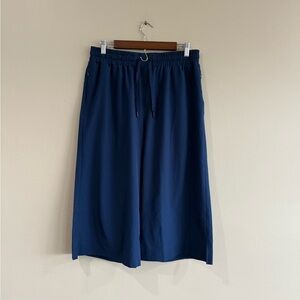Women's Navy Cropped Track Pants